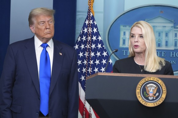 Attorney General Pam Bondi speaks to reporters as President Donald Trump listens, Friday, June 27, 2025, in the briefing room of the White House in Washington. (AP Photo/Jacquelyn Martin)
Donald Trump