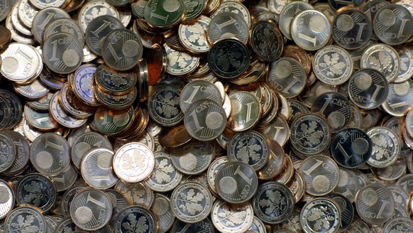 One Cent coins of the Euro photographed in a German government mint in Berlin October 4, 2001. From January 1, 2002 , in the most States of the European Union the Euro will be the new currency. (KEYST ...