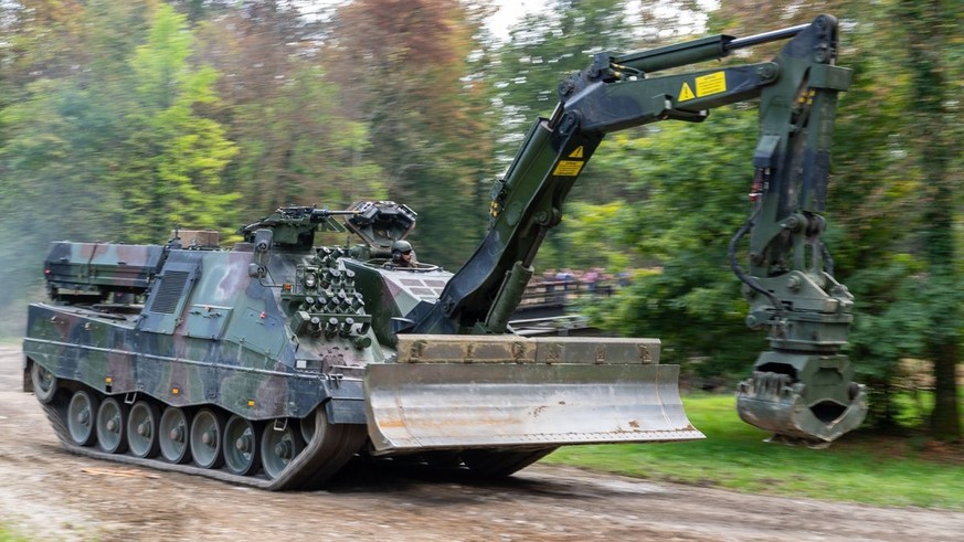 The international pressure is great: Switzerland is to lend the Ukraine mine clearing tanks