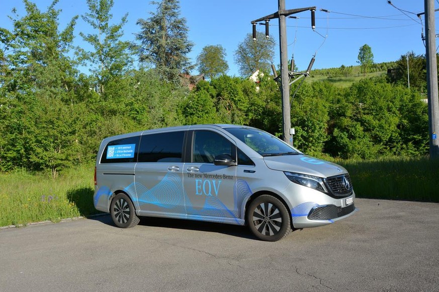 Der elektrische Mercedes EQV 300 bietet in dieser Version 6 Personen Platz, bis 8 sind möglich.