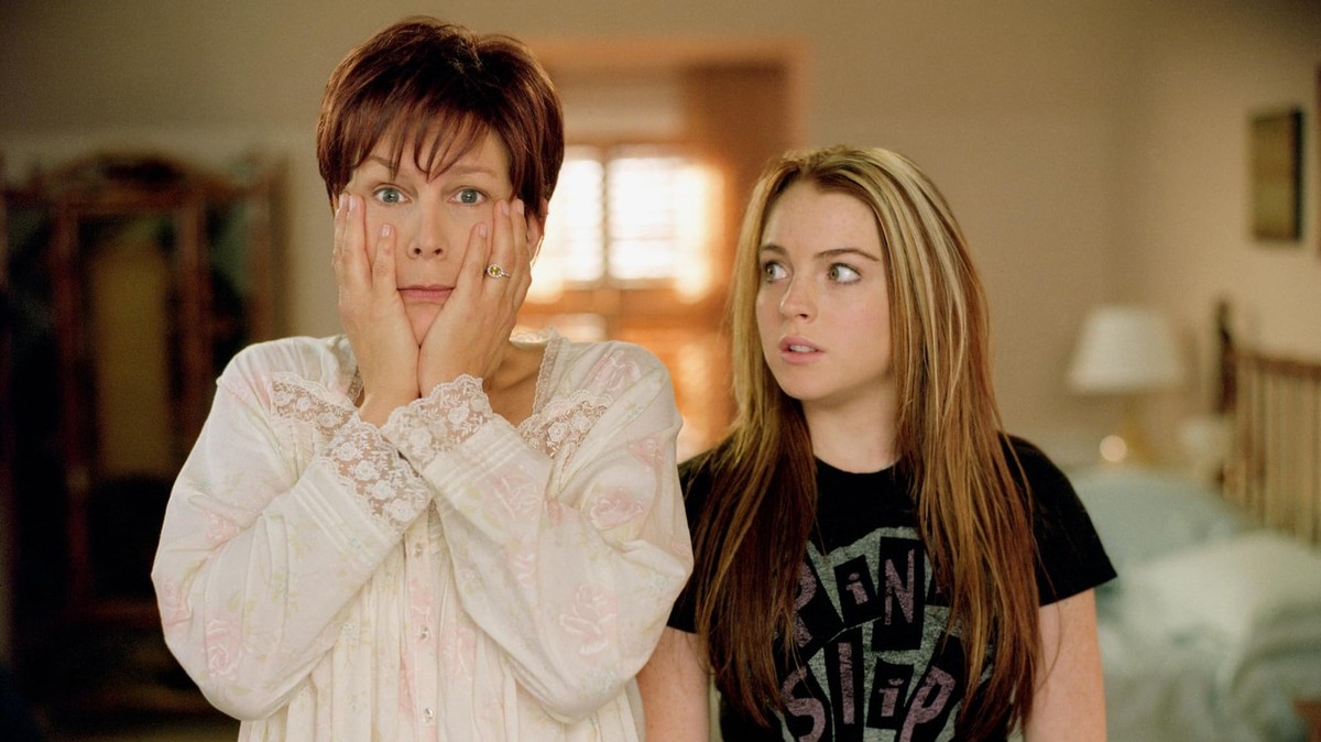 Jamie Lee Curtis and Lindsay Lohan in Freaky Friday (2003)