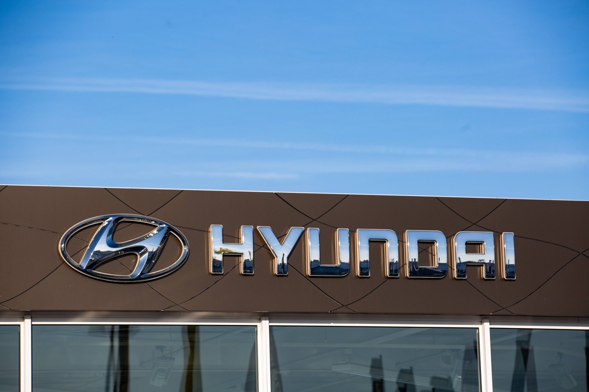 Hyundai Filiale, Die Hyundai Motor Company, ein s�dkoreanischer Automobilhersteller der Hyundai Motor Group, wurde 1967 von Chung Ju-yung gegr�ndet. Bamberg Bayern Deutschland *** Hyundai Branch The H ...