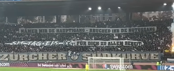 Die FCZ-Fans zeigten beim Derby das gestohlene Spruchband der GC-Anhänger.