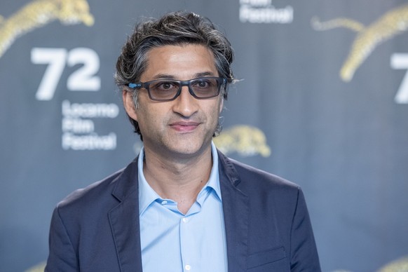 Film Director Asif Kapadia from Great Britain poses during the photocall for the film &quot;Diego Maradona&quot; at the 72th Locarno International Film Festival in Locarno, Switzerland, Thursday, Augu ...