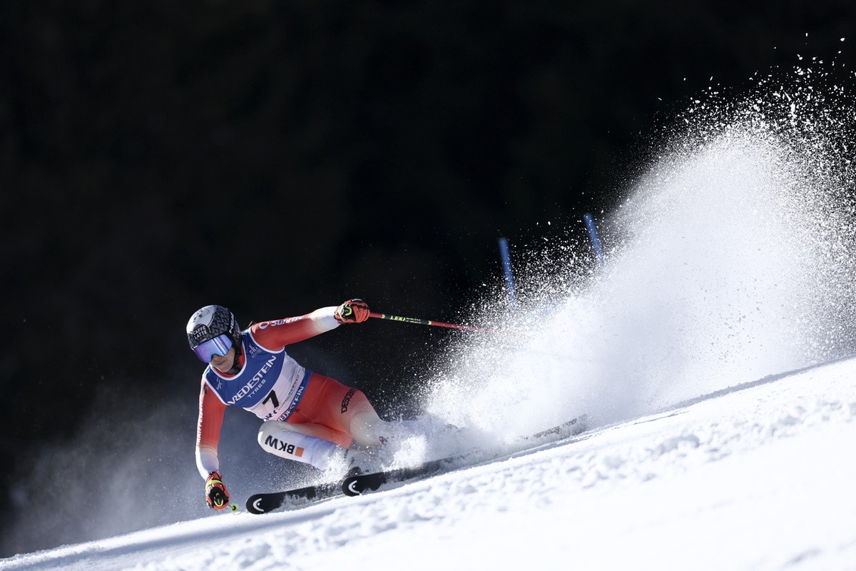 Switzerland's Wendy Holdener competes during the women's World Championship parallel, in Meribel, France, Wednesday Feb. 15, 2023. (AP Photo/Gabriele Facciotti)