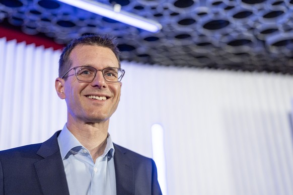 KEYPIX - Christoph Aeschlimann,CEO, Swisscom, an der Bilanzmedienkonferenz der Swisscom, am Donnerstag, 13. Februar 2025 in Zuerich. (KEYSTONE/Til Buergy)...