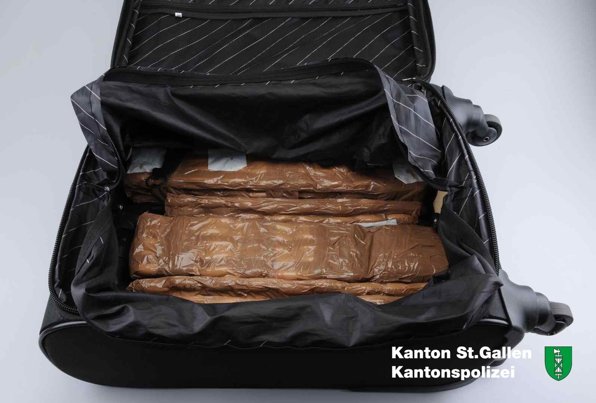 Die Polizei stellte Kokain im Gesamtwert von über 800'000 Franken sicher.