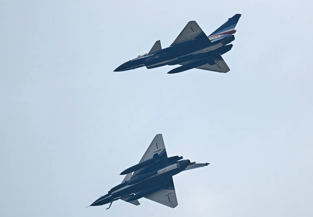 Jets des chinesischen Modells J-10C: Sie scheinen europäischen Jets klar überlegen zu sein. (Quelle: IMAGO/CHENJIMIN)
