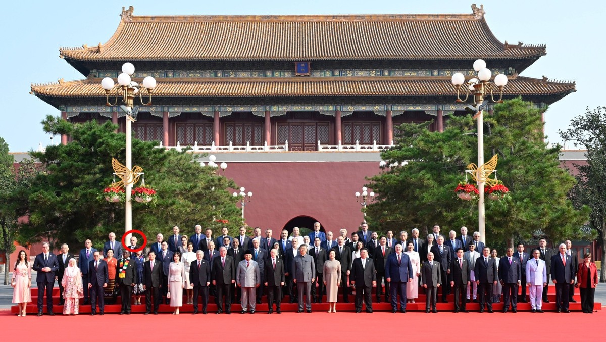 teaser china maurer xi group photo