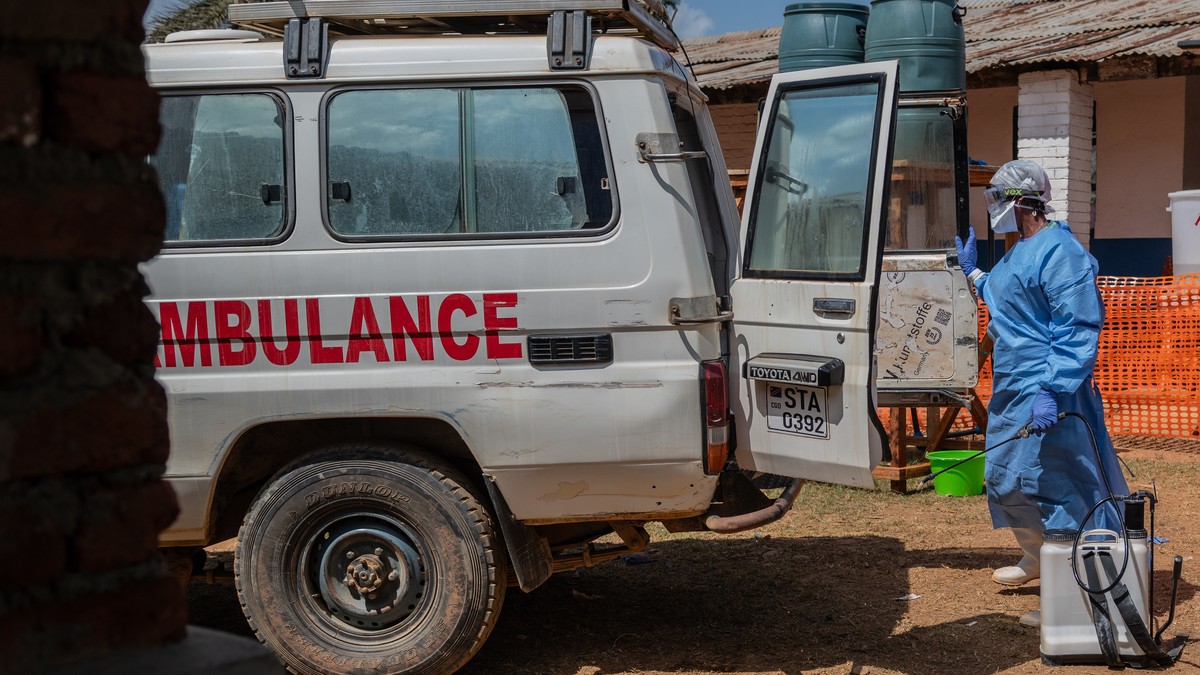 Zahl der Ebola-Fälle in DR Kongo und Uganda auf fast 500 ges