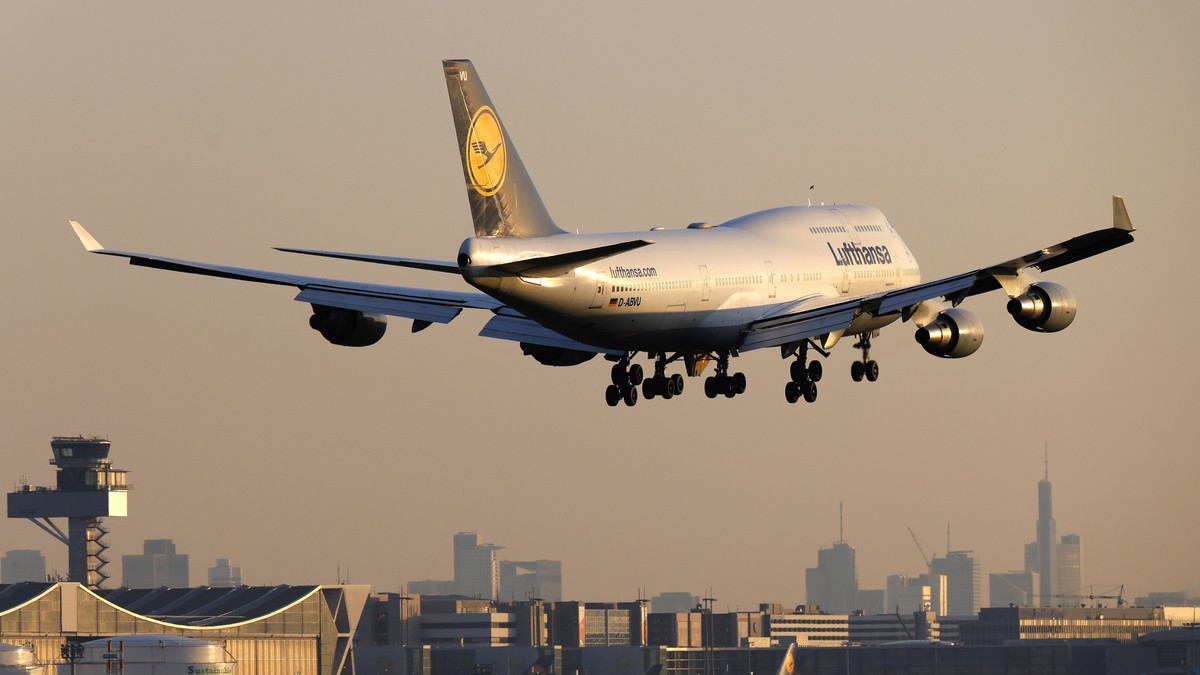 epa10498587 An airplane of the German airline Lufthansa lands at the international airport in Frankfurt am Main, Germany, 02 March 2023. According to a press release by Lufthansa, the group continues  ...