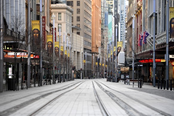 epa09420080 A general view of George Street, in the central business district of Sydney, Australia, 19 August 2021. NSW has reached a &#039;disturbingly high&#039; record of new local COVID-19 cases a ...