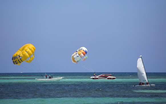 epa05900510 Tourists enjoy the beach of Punta Cana, Dominican Republic, 09 April 2017.
The Caribbean has always been a popular destination and in the first months of the year Dominican tourism has se ...