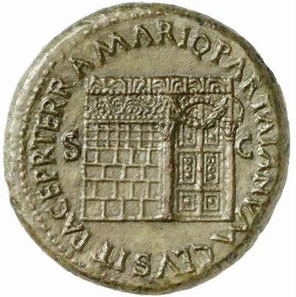 Ianus Quirinus mit geschlossenen Toren auf einem Sesterz des Nero