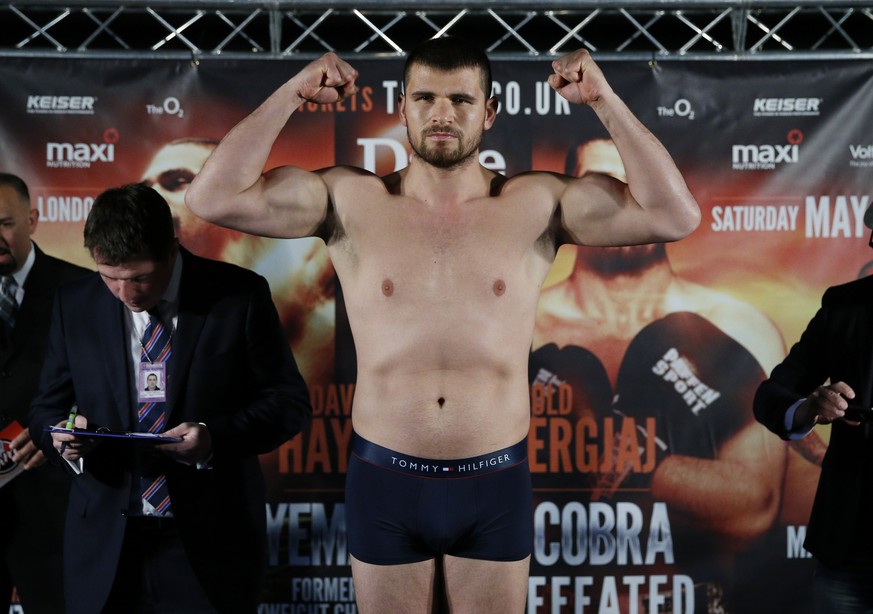 Britain Boxing - David Haye &amp; Arnold Gjergjaj Weigh-In - The O2 Arena, London - 20/5/16
Arnold Gjergjaj during his weigh in
Action Images via Reuters / Andrew Couldridge
Livepic
EDITORIAL USE  ...