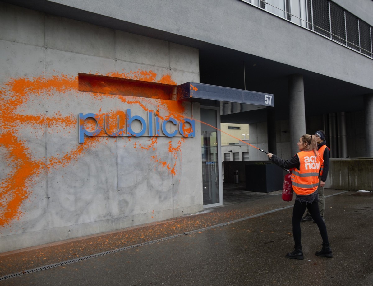 L'action de Renovate Switzerland ce vendredi à Berne.