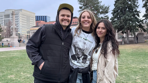 John, Camille und Alina: Wütend auf die Demokraten.