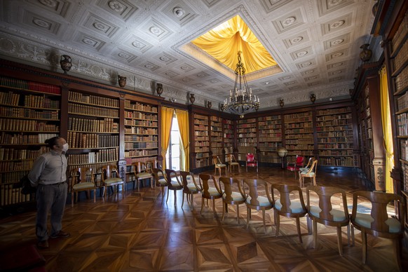 epa09261556 View of the interior of the Villa la Grange during a press visit, in Geneva, Switzerland, 11 June 2021. The &#039;Villa La Grange&#039; is the official venue for the meeting between US Pre ...