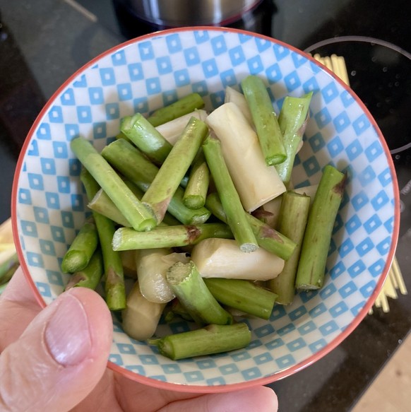Baronis lieblings spargel pasta linguine con asparaghi essen kochen food