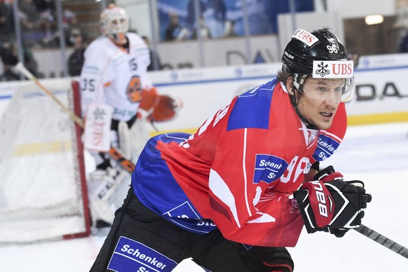 Team Suisse player Damien Brunner in action during the game between Team Suisse and Haemeenlinna PK at the 91th Spengler Cup ice hockey tournament in Davos, Switzerland, Thursday, December 28, 2017. ( ...