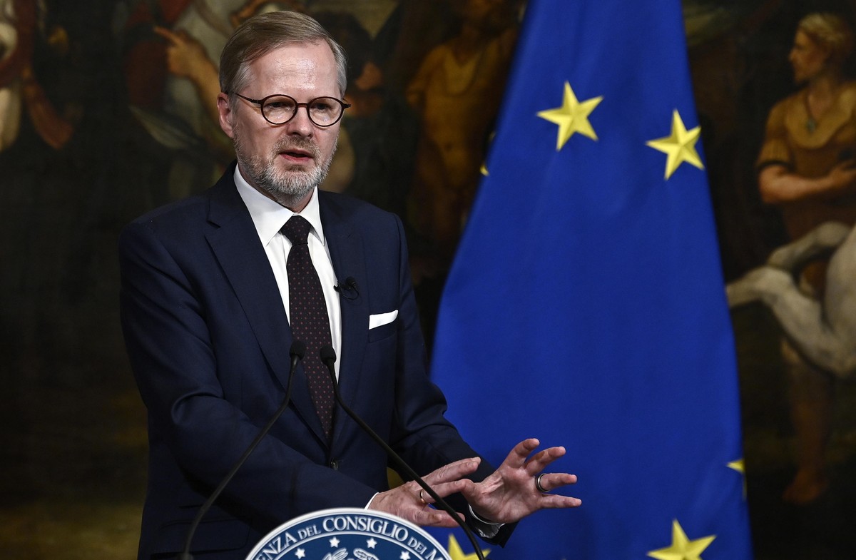 epa11337497 Czech Prime Minister Petr Fiala speaks during a press conference after his meeting with Italian Prime Minister Meloni, at the Palazzo Chigi in Rome, Italy, 13 May 2024. EPA/RICCARDO ANTIMI ...