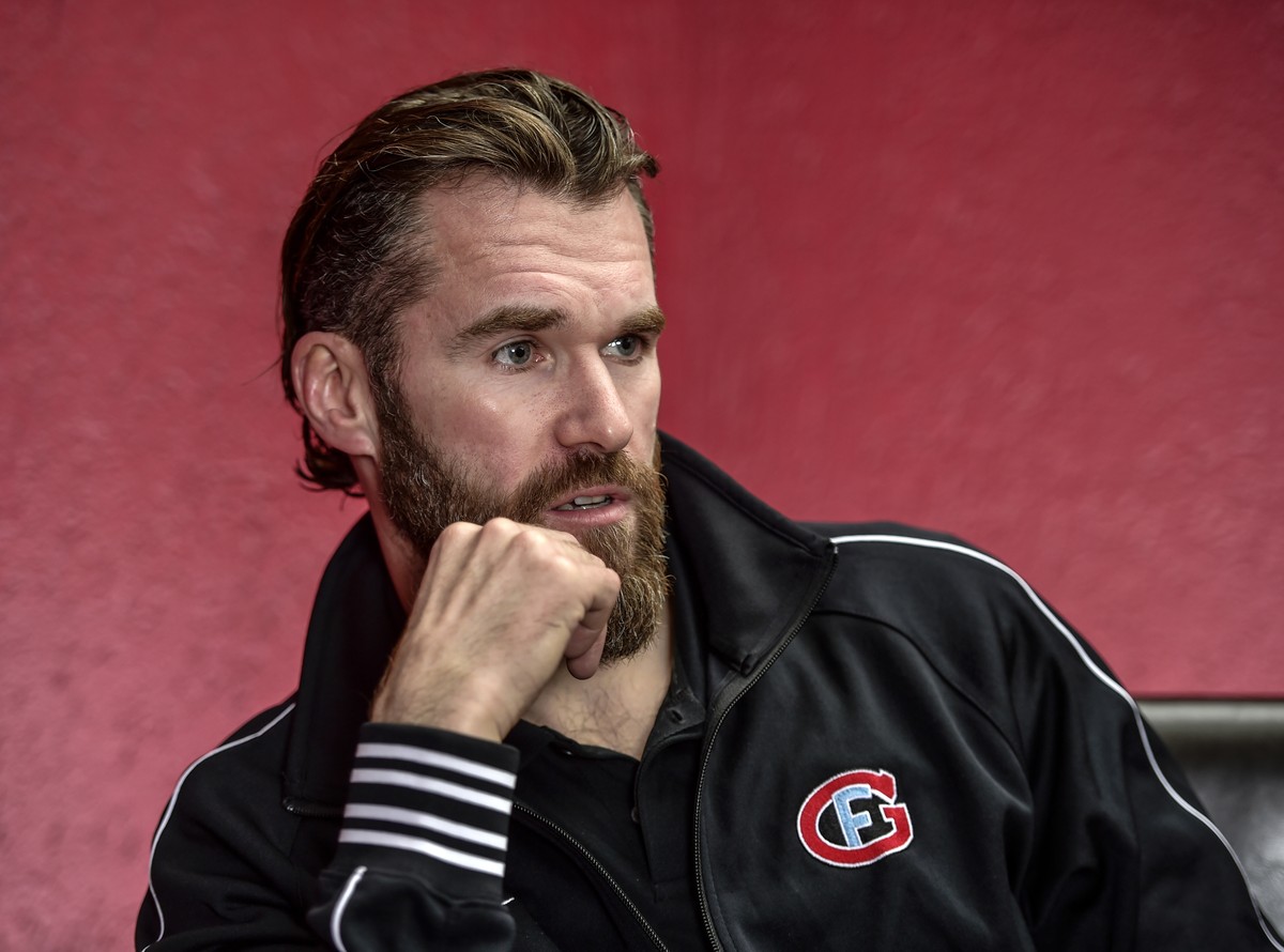 31.03.2015; Basel; Eishockey NLA - HC Fribourg Gotteron;Sportchef Christian Dube(Pius Koller/freshfocus)