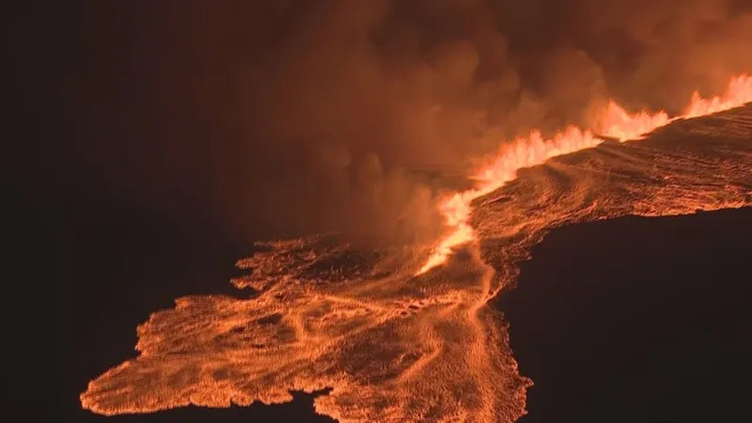 Vulkanausbruch Grindavík, Island, 16.3.2024
https://www.ruv.is/english/2024-03-16-volcanic-eruption-on-reykjanes-peninsula-407479