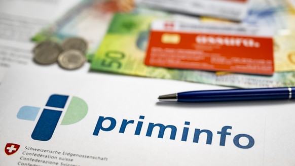 Une illustration pour la hausse des primes d'assurance-maladie, montre le logo de "Priminfo", le site de la Confederation qui permet le calcul des primes suite a l'annonce par le D ...