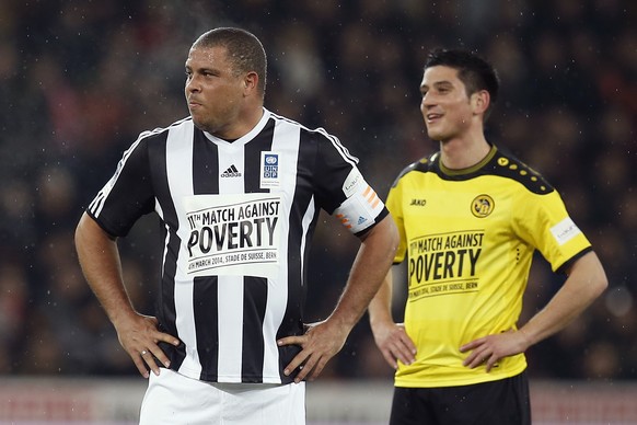 Heute Abend kam es im Stade de Suisse zu einem ungewöhnlichen Aufeinandertreffen. Zinedine Zidane lud seine Freunde nach Bern ein, um im «Spiel gegen Armut» für einen guten Zweck Geld zu sammeln. Das ...