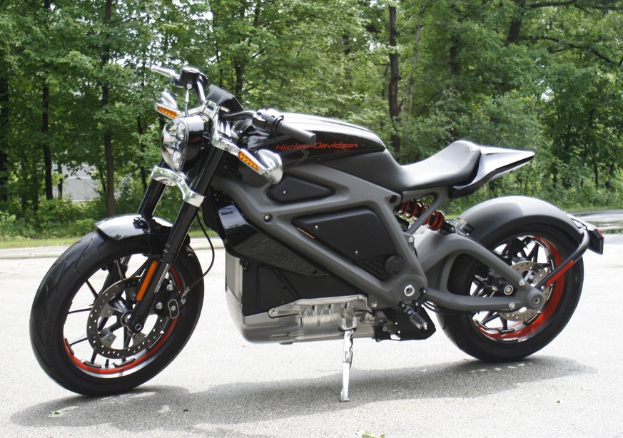 This Wednesday, June 18, 2014 photo shows Harley-Davidson&#039;s new electric motorcycle at the company&#039;s research facility in Wauwatosa, Wis. The company plans to unveil the LiveWire model Monda ...