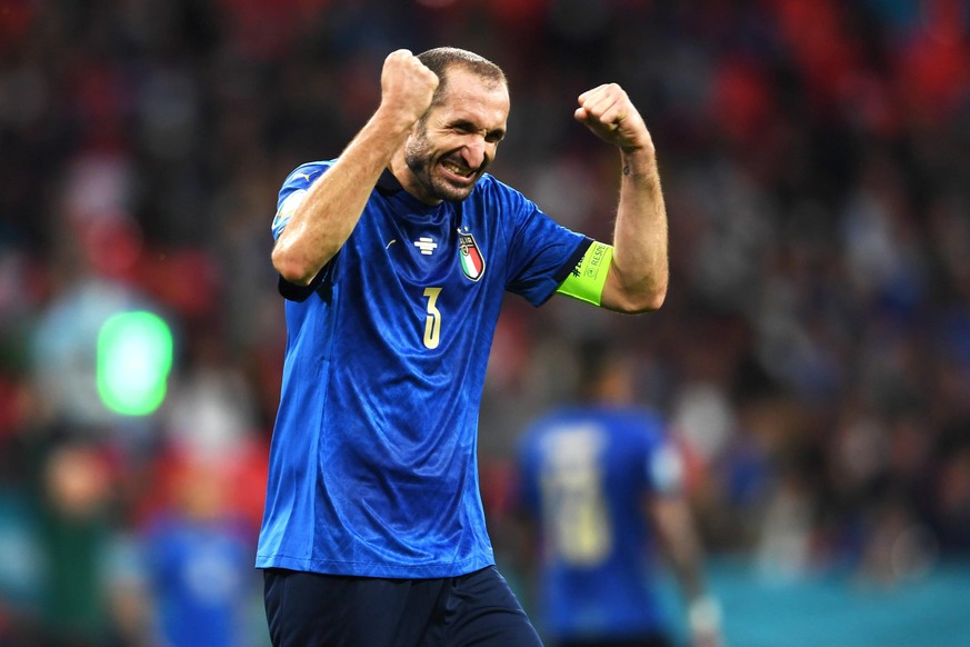 Giorgio Chiellini kann sich auch mit 36 Jahren noch wie ein kleines Kind freuen.