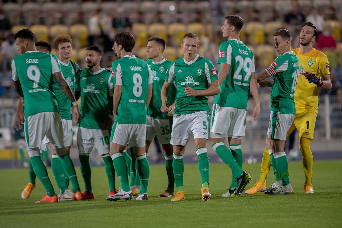 13-09-2020 Ernst-Abbe -Sportfeld Jena / DFB -Pokal 1. Runde FC Carl-Zeiss-Jena : Werder Bremen FC Carl Zeiss Jena : Werder Bremen Die Bremer Mannschaft. Foto: Gerhard K�nig *** 13 09 2020 Ernst Abbe S ...
