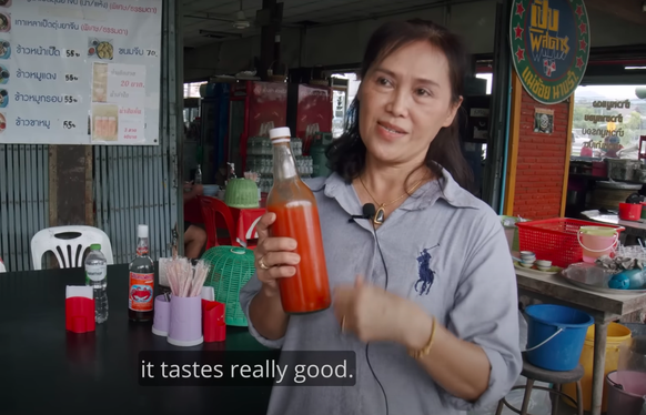 Sriracha in Si Racha Thailand. Chinesisches Restaurant in Thailand. https://www.youtube.com/watch?v=t8pacTAmaFA