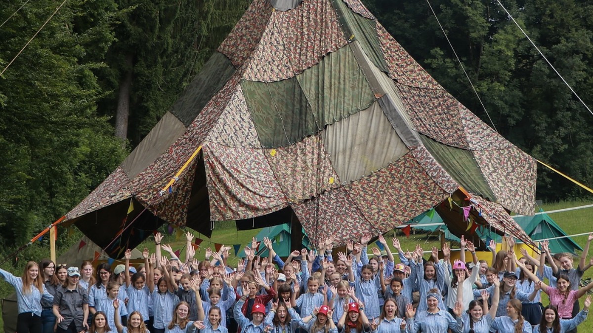 Kinder-bauen-wieder-imposante-Bauwerke-die-besten-Jubla-Bilder