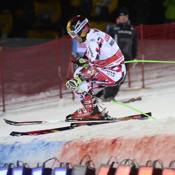 Ungewohnt für den Techniker Hirscher: Der Kurs beinhaltet einen Sprung.