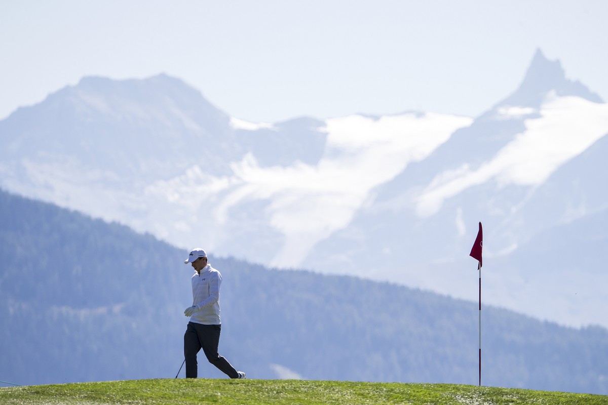 ARCHIVBILD ZUM SDA-TEXT ZUM EUROPEAN GOLF MASTERS CRANS-MONTANA, MONTAG, 4. MAI 2020 - Matthew Fitzpatrick of England reacts during the third round of the Omega European Masters Golf Tournament in Cra ...