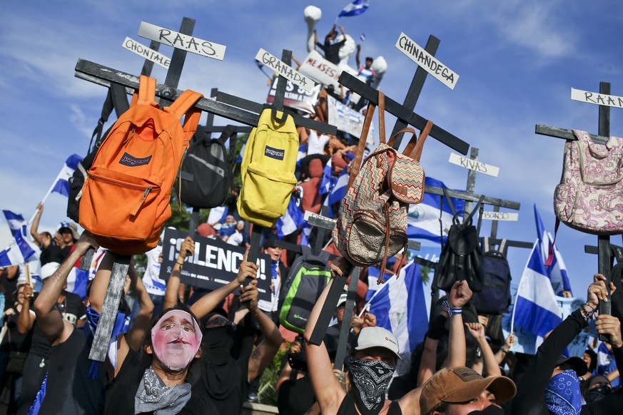 University students takes part in a march against Nicaragua&#039;s President Daniel Ortega in Managua, Nicaragua, Wednesday, May 30, 2018. Violence returned to protests against Nicaraguan President Da ...