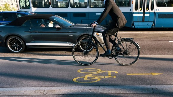 Velo, ÖV oder Auto? Eine Umfrage zeigt einen erstaunlichen Wandel in der Bevölkerung.