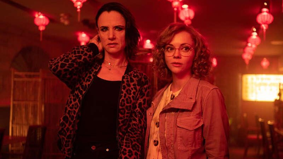 Juliette Lewis et Christina Ricci voient rouge quand le passé ressurgit.