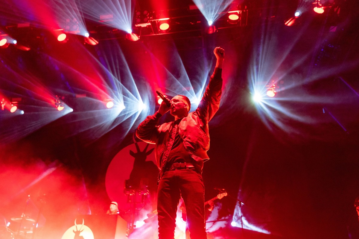 Entertainment Themen der Woche KW 30 Entertainment Bilder des Tages Danger Dan - Die deutsche Hip Hop Band Antilopen Gang beim Live Auftritt auf dem ausverkauften Green Juice Festival Bonn, veranstalt ...