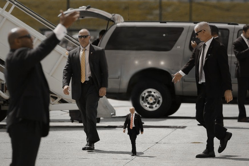 #tinytrump, #littletrump, Tiny Trump, Little Trump