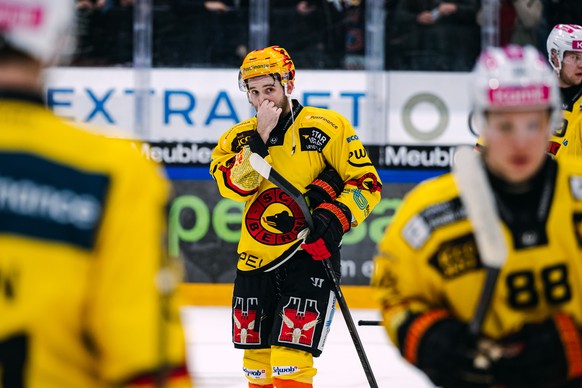 La deception de PostFinance Top Scorer Emil Bemstroem (SCB), lors du match du championnat suisse de hockey sur glace de National League entre le HC Fribourg Gotteron, HCFG, et le SC Bern, SCB, ce same ...