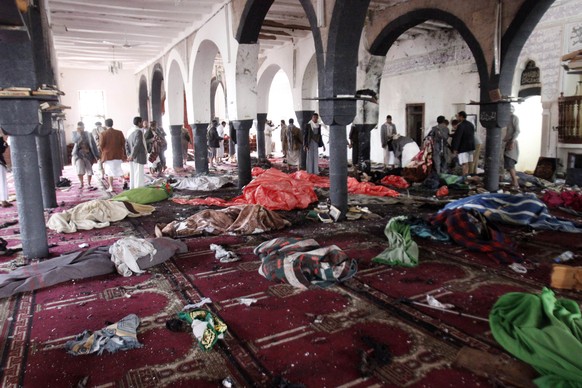 Selbstmordattentäter rissen am Freitag in der jemenitischen Hauptstadt Sanaa über 130 Menschen in den Tod.