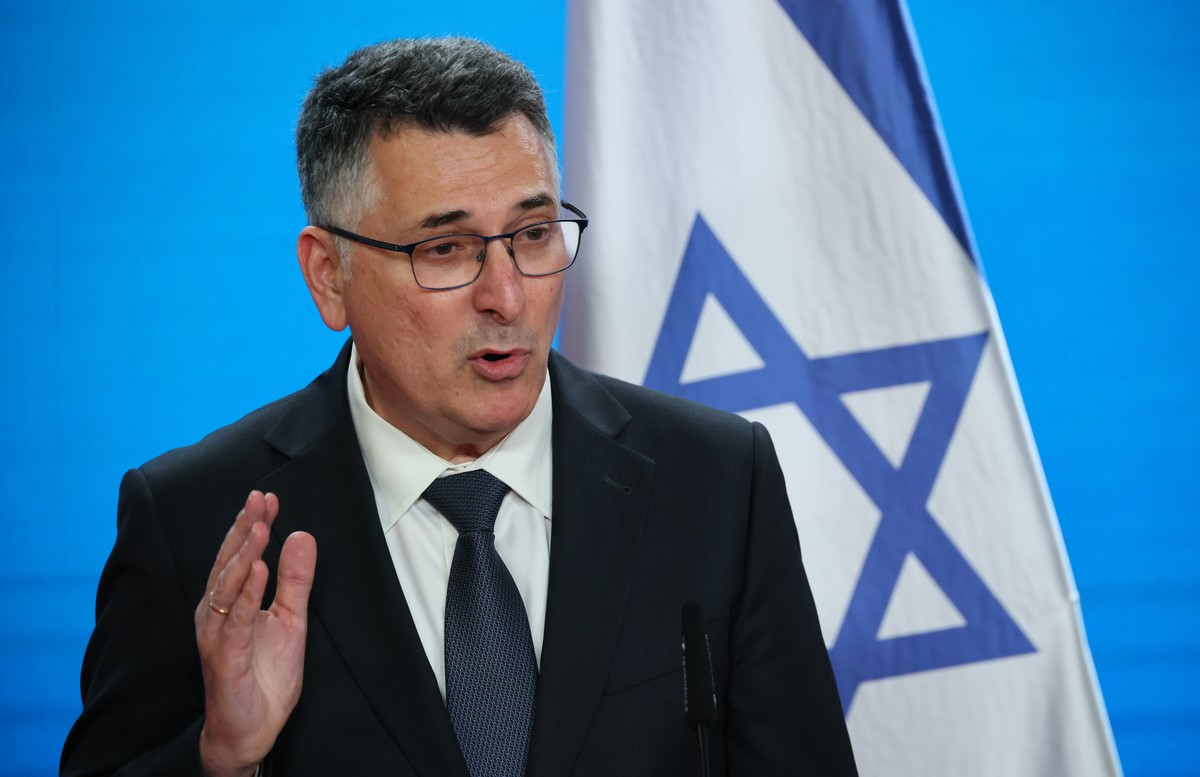 epa12934461 Israeli Foreign Minister Gideon Saar attends a joint news conference with the German foreign minister after their meeting in Berlin, Germany, 05 May 2026. Among the topics discussed during ...