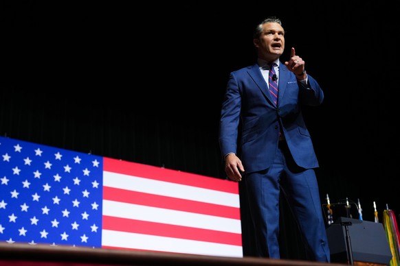 Secretary of Defense Pete Hegseth speaks to senior military leaders at Marine Corps Base Quantico, Tuesday, Sept. 30, 2025 in Quantico, Va. (Andrew Harnik/Pool via AP)
Pete Hegseth