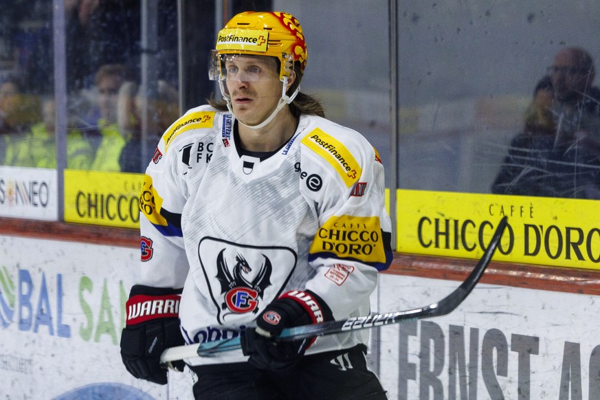 Fribourg-Gotteron PostFinance Top Scorer Marcus Soerensen (Sorensen) waehrend dem Eishockey-Meisterschaftsspiel der National League zwischen den Teams EHC Kloten und Fribourg-Gotteron am Samstag, 3. F ...