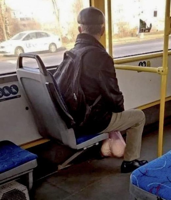 PICDUMP 393 â folgt einfach dem Nacktmull!\nWenn du ohne einen roten Kreis zurecht kommen musst.