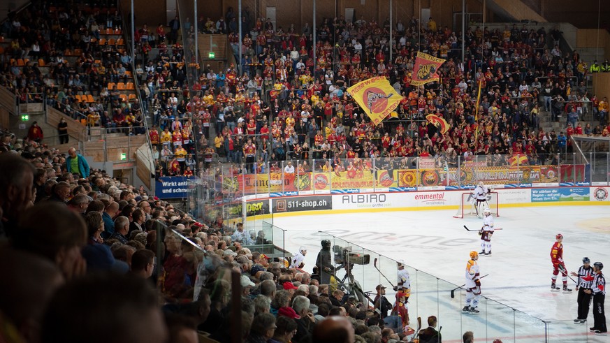 Wieder Zuschauer in der Illfishalle im Eishockey Meisterschaftsspiel der National League zwischen den SCL Tigers und Genf Servette HC, am Samstag 11. September 2021, in der Ilfishalle in Langnau. (KEY ...