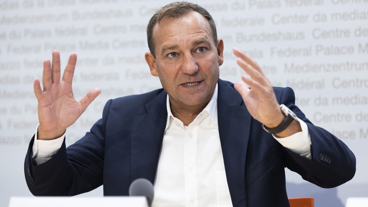 Thomas Matter, Nationalrat SVP-ZH, spricht waehrend einer Medienkonferenz zur Reform der Verrechnungssteuer, am Dienstag, 23. August 2022 in Bern. (KEYSTONE/Peter Klaunzer)