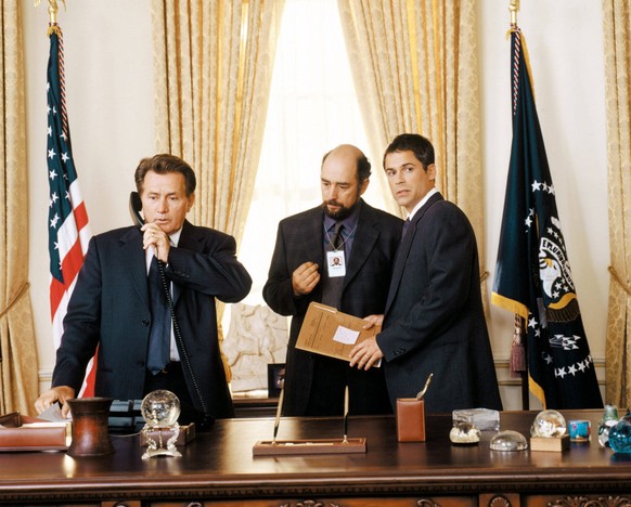 THE WEST WING, Martin Sheen, Richard Schiff, Rob Lowe, 1999-, cNBC/courtesy Everett Collection NBC/Courtesy Everett Collection ACHTUNG AUFNAHMEDATUM GESCH�TZT PUBLICATIONxINxGERxSUIxAUTxONLY Copyright ...